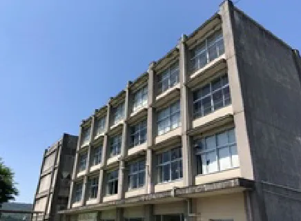 石山中学校