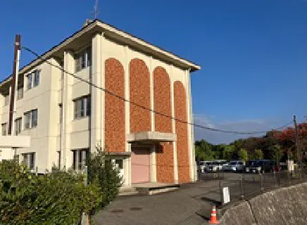 雄琴小学校