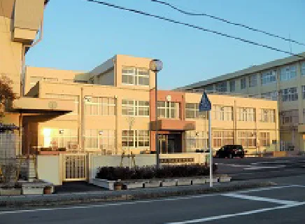 新堂中学校
